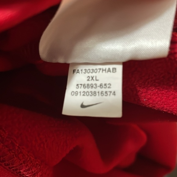 Nike‎ Therma-Fit Pull-Over Hoodie - Picture 8 of 8